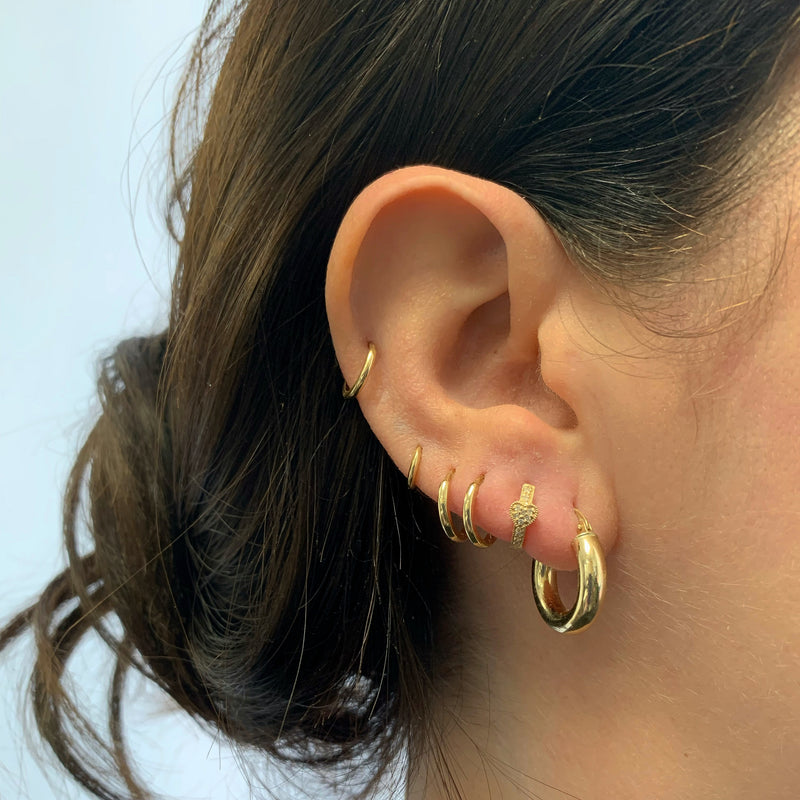 10k gold store earrings hoops